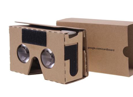 A box shaped Virtual Reality Glasses with a cover