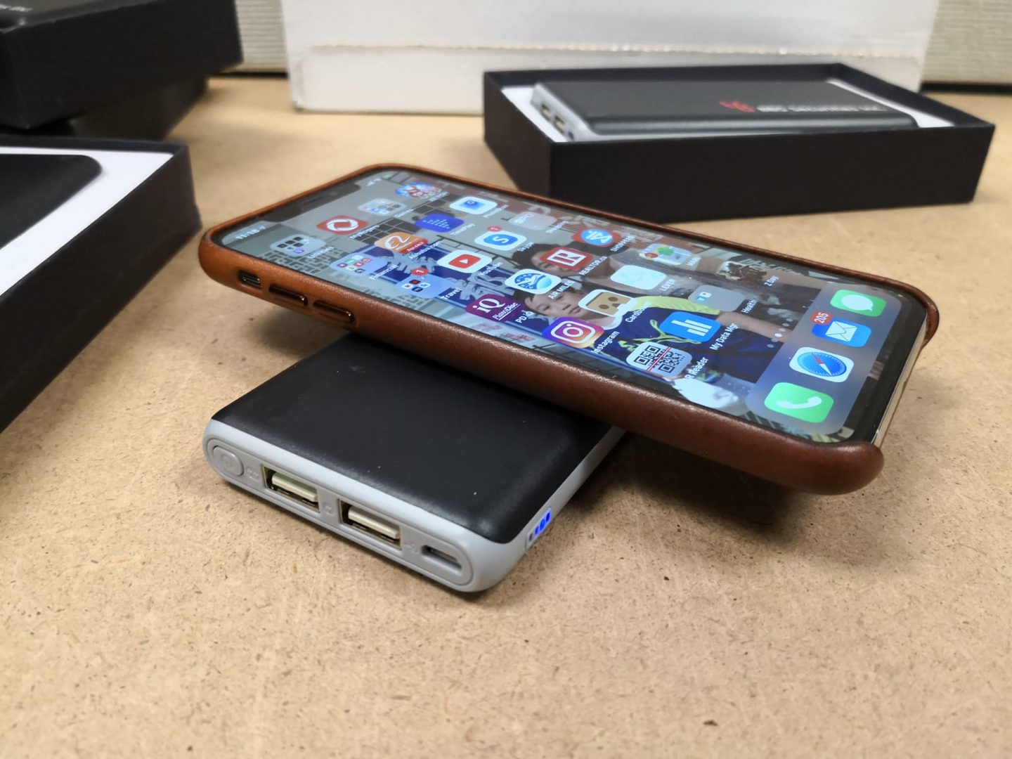 Mobile placed on Wireless Battery Charger